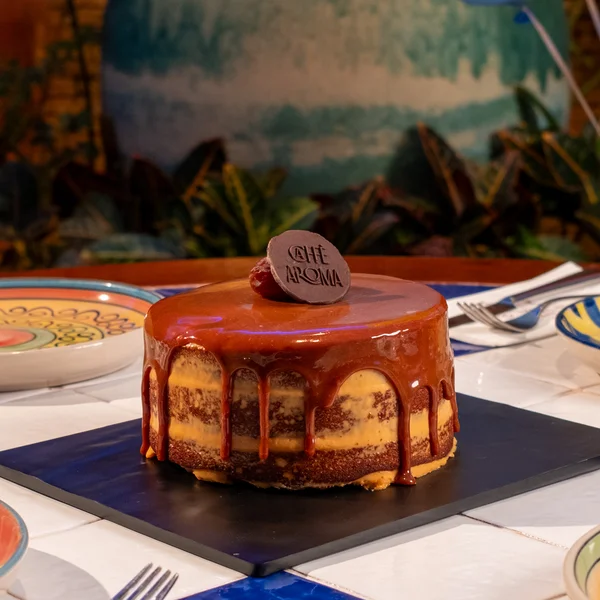 Date Caramel Cake